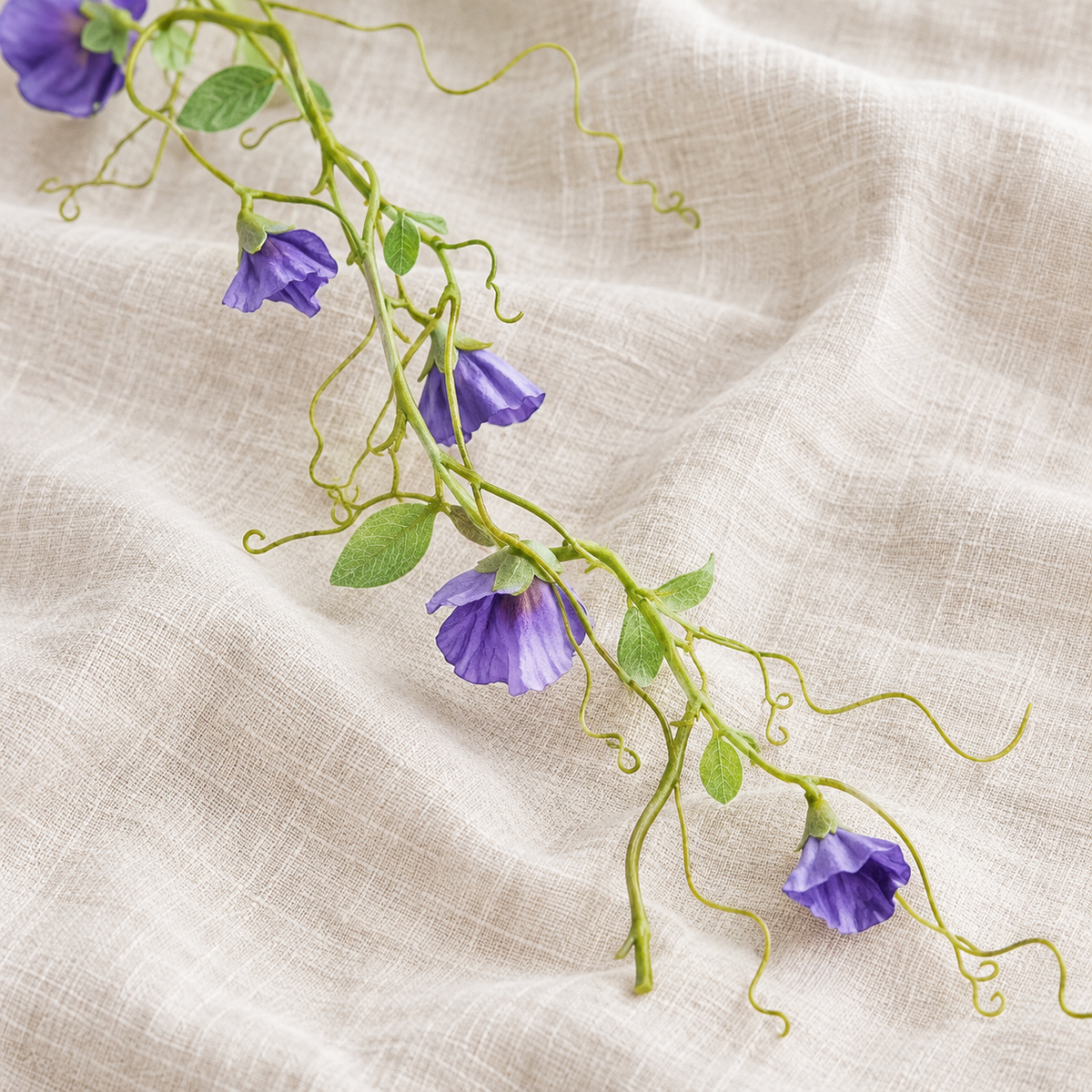Cottage Sweet Pea Flower Garland - Purple, 110 cm